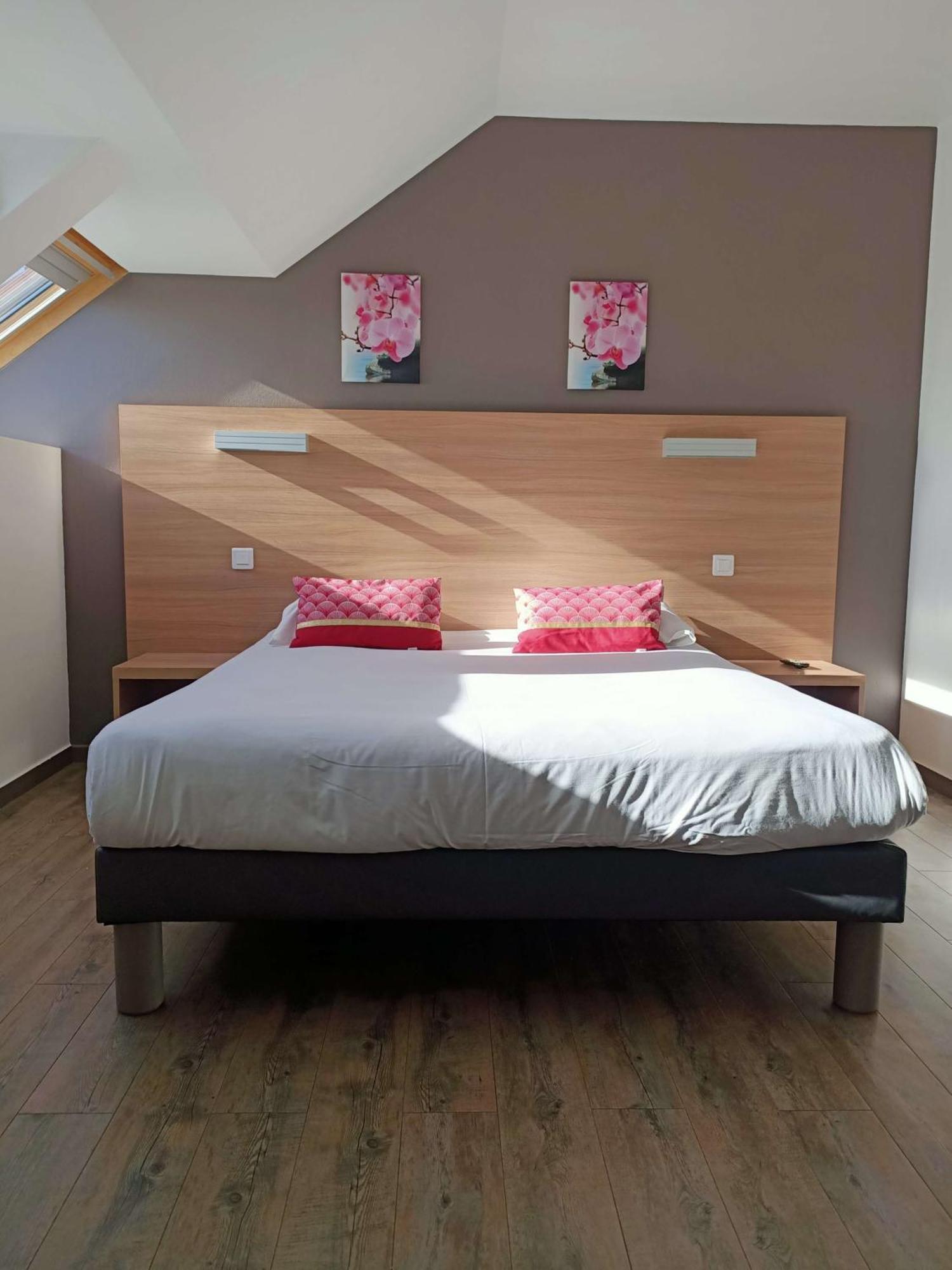 Brit Hotel Besancon L'Horloge Экстерьер фото