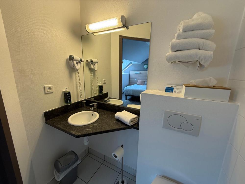 Brit Hotel Besancon L'Horloge Экстерьер фото